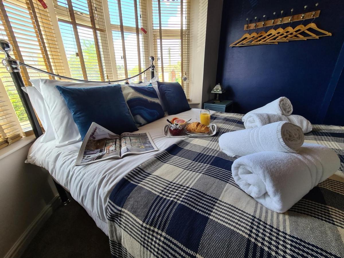 Rumer Hill House A Unique Boutique Styled Place To Stay In Cannock Close To A5 The Mcarthur Glen Outlet Great Wyrley ภายนอก รูปภาพ