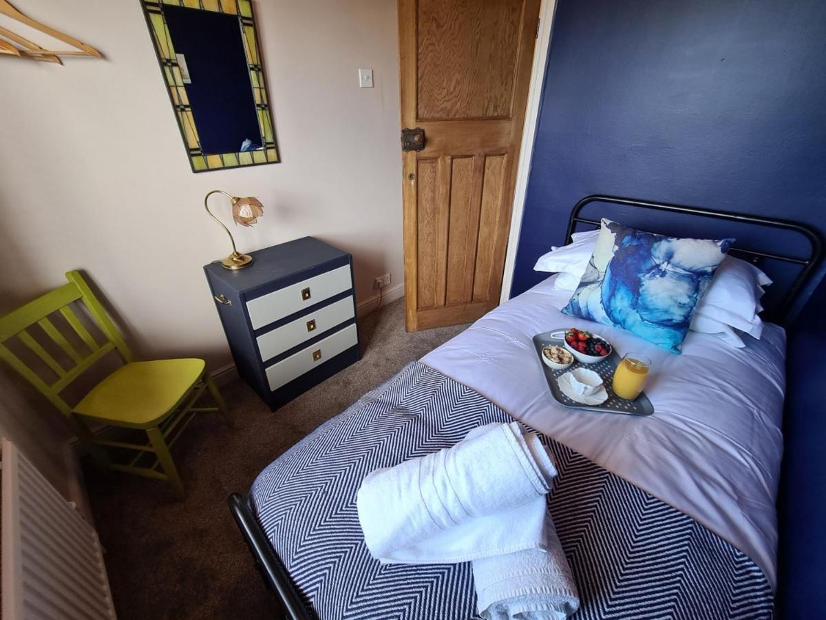 Rumer Hill House A Unique Boutique Styled Place To Stay In Cannock Close To A5 The Mcarthur Glen Outlet Great Wyrley ภายนอก รูปภาพ