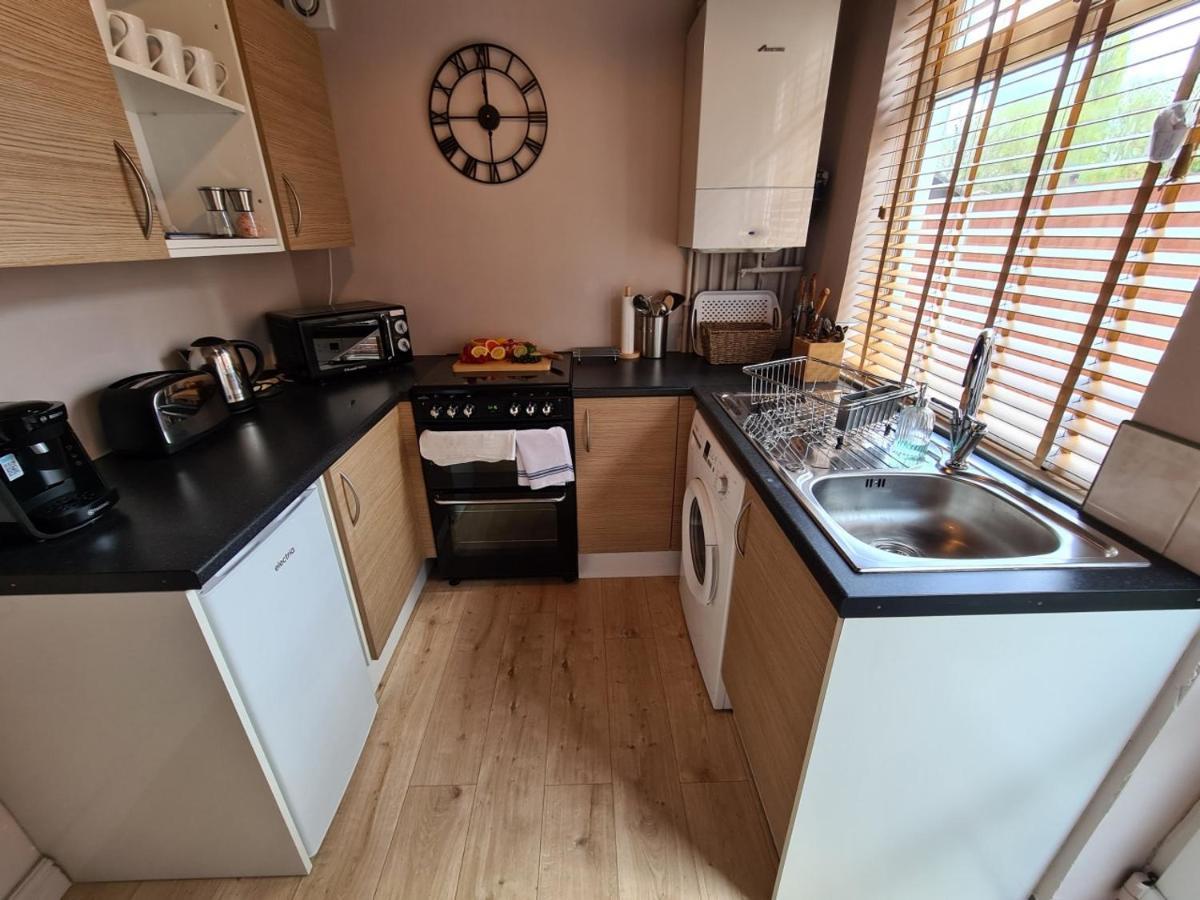 Rumer Hill House A Unique Boutique Styled Place To Stay In Cannock Close To A5 The Mcarthur Glen Outlet Great Wyrley ภายนอก รูปภาพ